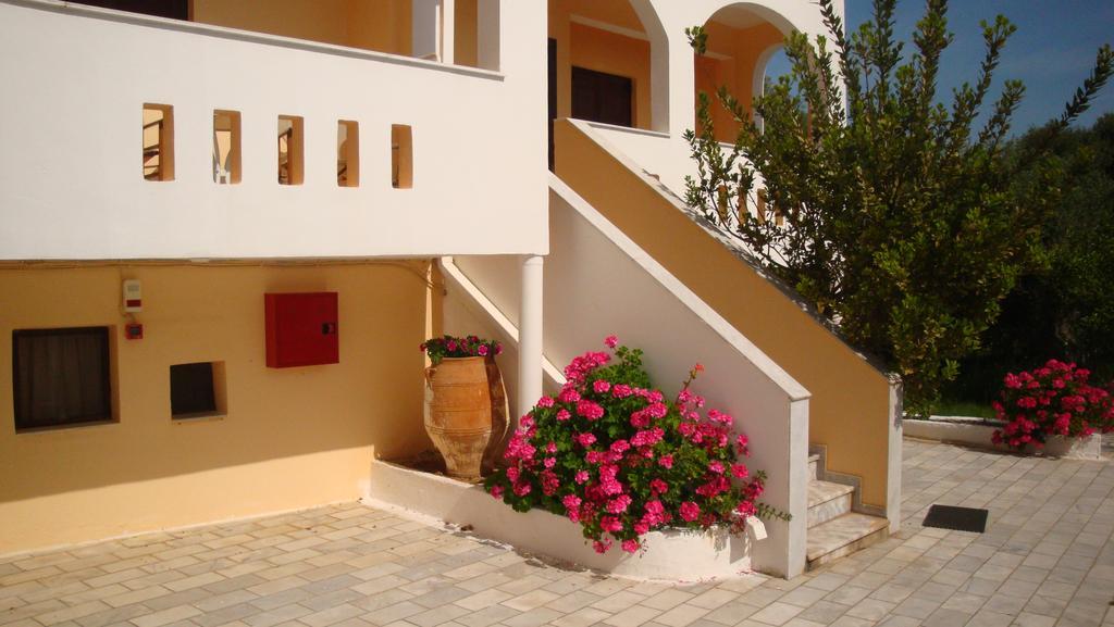 Calamon Apartments Episkopi-Chania Exteriör bild