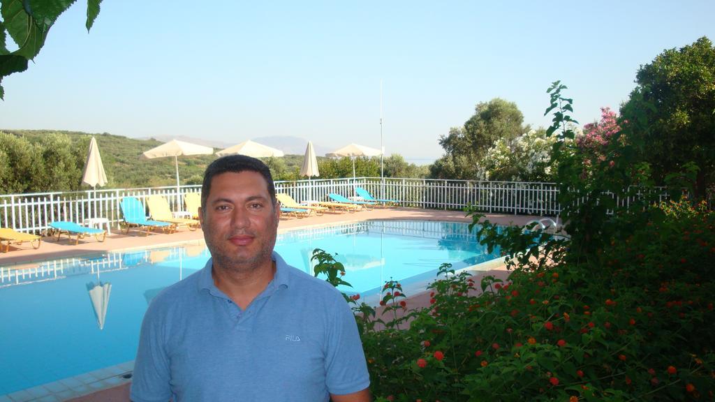 Calamon Apartments Episkopi-Chania Exteriör bild